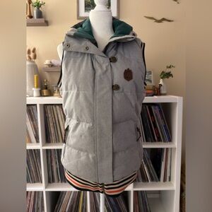 Gray Size Large Picture Organic France Hooded Zip Up Quilted Vest